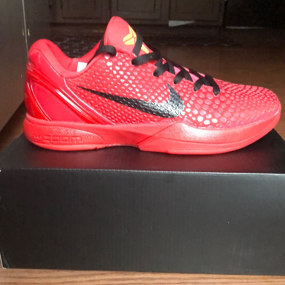 These are Kobe 6 Reverse Grinch reps size 12 10/10 rating repeat these are reps